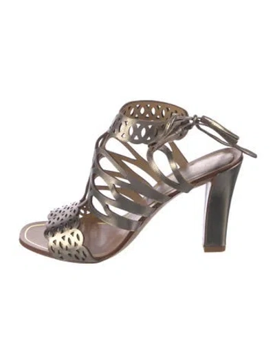Pre-owned Lola Cruz Leather Tassel Accents Sandals In Metallic