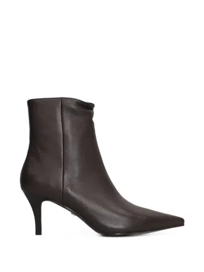 Lola Cruz Pointed-toe Ankle Boots In Brown