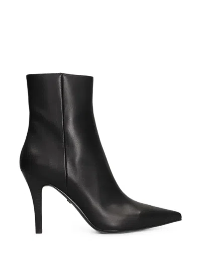 Lola Cruz Pointed-toe Stiletto-heel Ankle Boots In Black