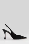 Lola Cruz Pumps In Black Suede In Black