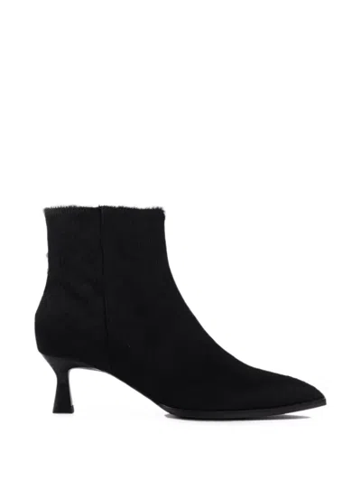 Lola Cruz Solenne Stiefel Aus Kalbshaar In Black