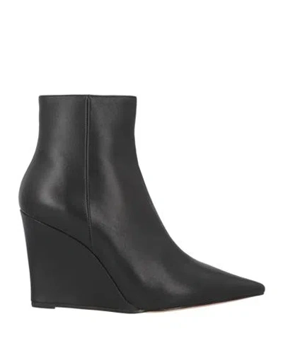 Lola Cruz Woman Ankle Boots Black Size 8 Leather
