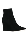 Lola Cruz Woman Ankle Boots Black Size 8 Leather