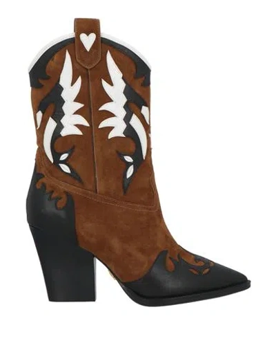 Lola Cruz Woman Ankle Boots Brown Size 8 Leather