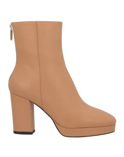 Lola Cruz Woman Ankle Boots Camel Size 7 Soft Leather In Beige
