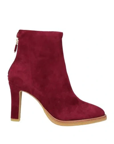 Lola Cruz Woman Ankle Boots Garnet Size 8 Leather In Red