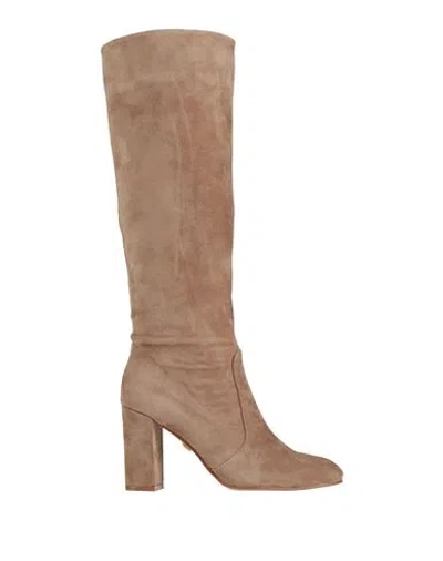 Lola Cruz Woman Boot Light Brown Size 8 Leather In Beige