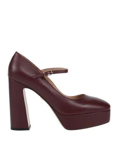 Lola Cruz Woman Pumps Burgundy Size 6 Leather In Red