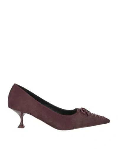 Lola Cruz Woman Pumps Burgundy Size 7 Leather In Red