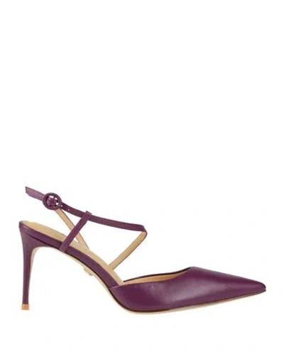 Lola Cruz Woman Pumps Deep Purple Size 8 Leather