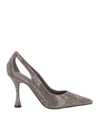 Lola Cruz Woman Pumps Grey Size 8 Leather