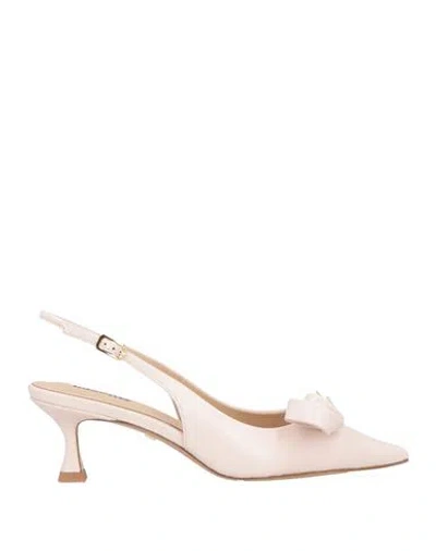 Lola Cruz Woman Pumps Pink Size 7 Leather