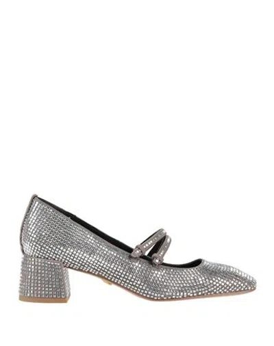 Lola Cruz Woman Pumps Silver Size 8 Leather