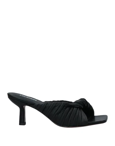 Lola Cruz Sandals In Black