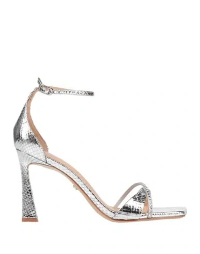 Lola Cruz Woman Sandals Silver Size 11 Leather