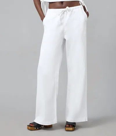 Lola Jeans Remy Twill Mid Rise Wide Leg Trouser In White