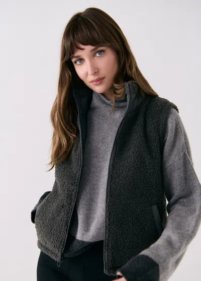 Lole Fierce Reversible Vest In Magnet