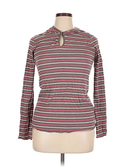 Pre-owned Lole Long Sleeve T-shirt In Burgundy
