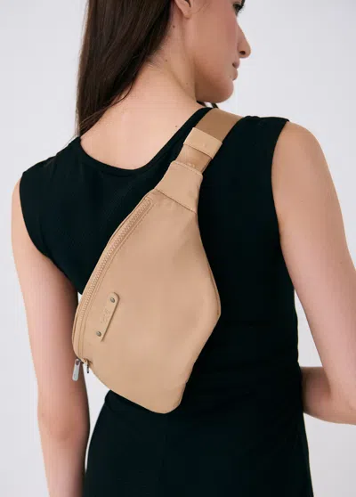 Lole Taylor Belt Bag In Carmel C233