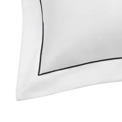 London & Avalon White / Blue Heritage King Oxford Pillowcase - White With Navy Trim In White/blue