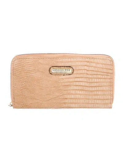 Pre-owned London Fog Leather Continental Wallet In Neutral