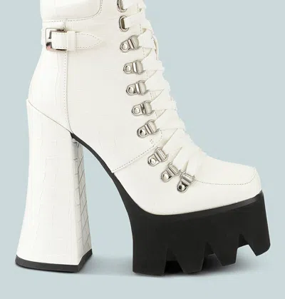 London Rag Boogie High Platform Block Heel Lace Up Biker Boots In White