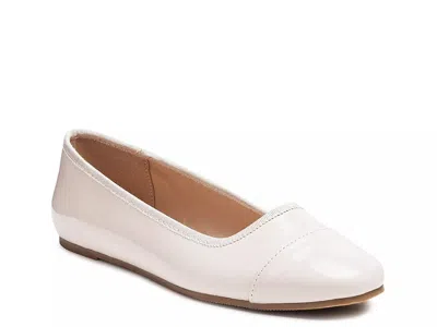 London Rag Camella Flat In White