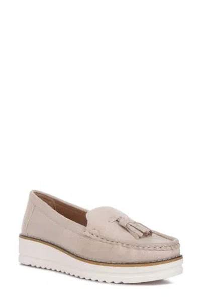London Rag Daiki Platform Tassel Loafer In Beige