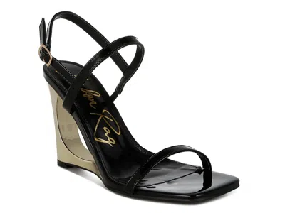 London Rag Ladra Wedge Sandal In Black