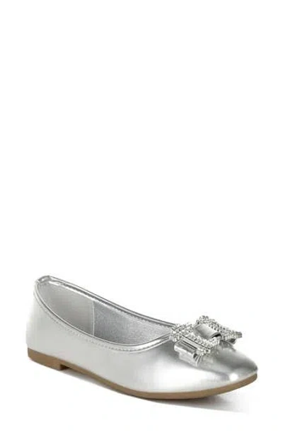 London Rag Navik Flat In Silver