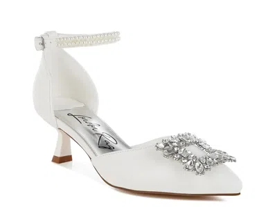 London Rag Onkana Pump In White