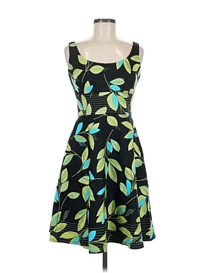 Pre-owned London Times Cocktail Dress In Green