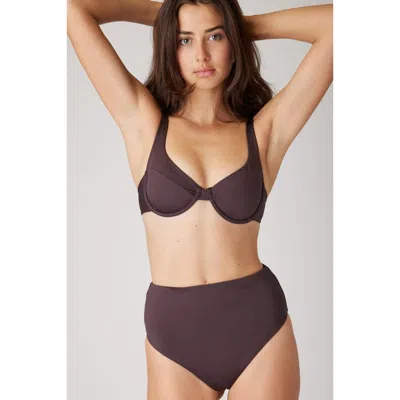 Londre Bodywear The High-waisted Scrunch Bottoms In Brown