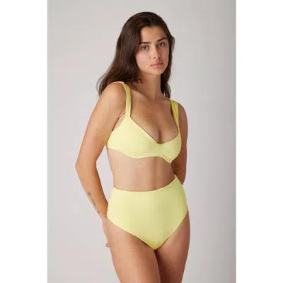 Londre Bodywear The High-waisted Scrunch Bottoms In Yellow