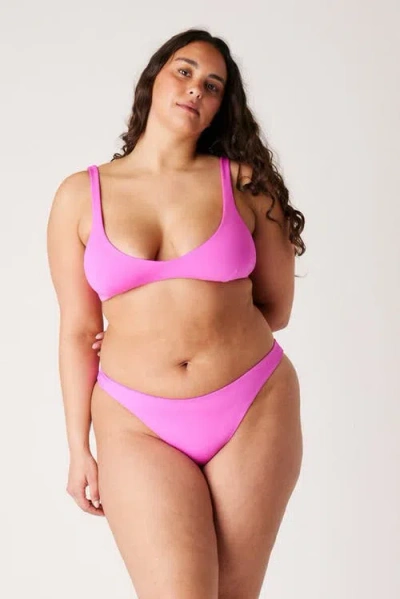 Londre Bodywear The Plunge Scoop Top In Pink