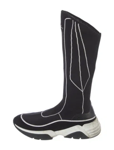 Pre-owned Longchamp Boots In Black