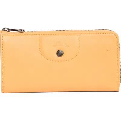 Longchamp Le Pilage Cuir Zip Wallet In Orange