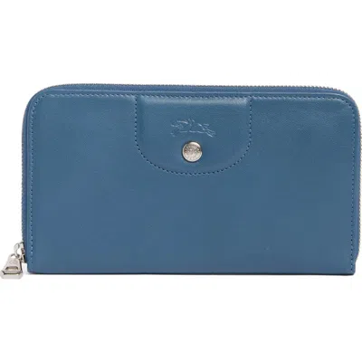 Longchamp Le Pliage Center Zip Wallet In Blue
