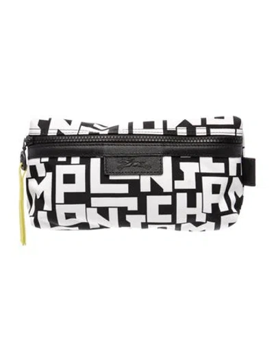 Pre-owned Longchamp Nylon Clutch In Black