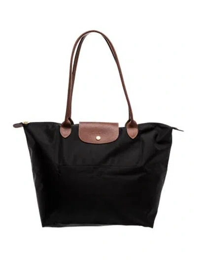 Pre-owned Longchamp Nylon Tote In Black