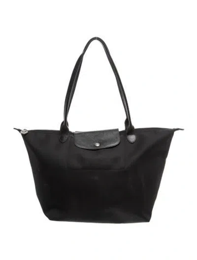 Pre-owned Longchamp Nylon Tote In Black