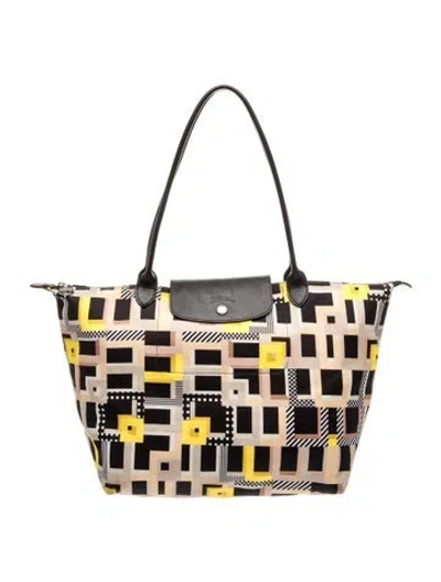 Pre-owned Longchamp Nylon Tote In Black