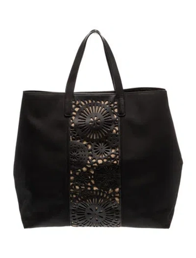 Pre-owned Longchamp Nylon Tote In Black