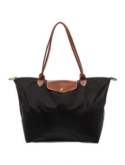 Pre-owned Longchamp Nylon Tote In Black