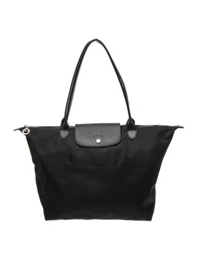 Pre-owned Longchamp Nylon Tote In Black