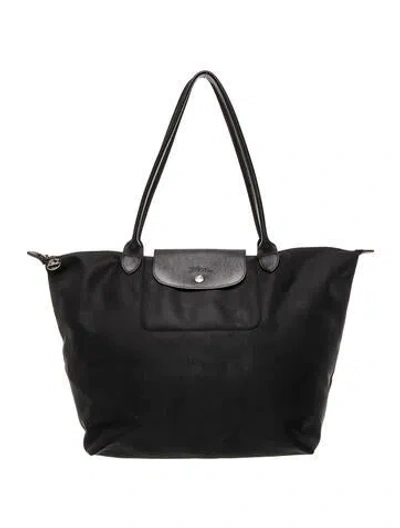 Pre-owned Longchamp Nylon Tote In Black
