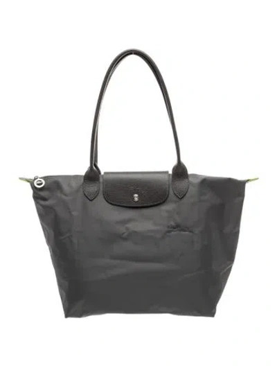 Pre-owned Longchamp Nylon Tote In Black