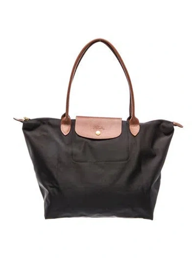 Pre-owned Longchamp Nylon Tote In Black