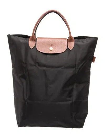 Pre-owned Longchamp Nylon Tote In Black