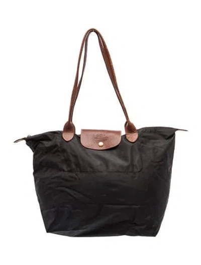 Pre-owned Longchamp Nylon Tote In Black